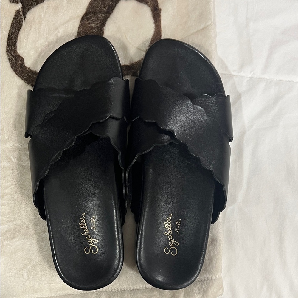 Seychelles Black Scalloped Slide Sandals
